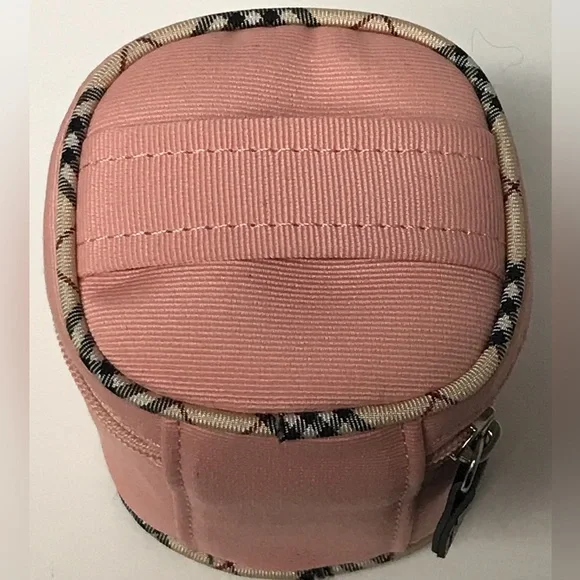 Burberry Mini Case/Pouch 😍👛